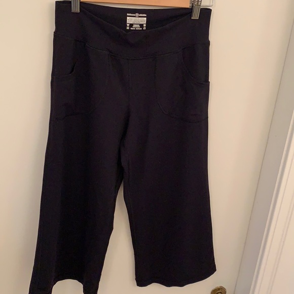 Lululemon wide leg vintage crops Culottes XS - Picture 2 of 6